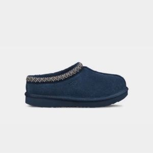 Ugg Tasman 2 big kids size 5